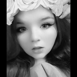 Meet your Posher, Suzanne